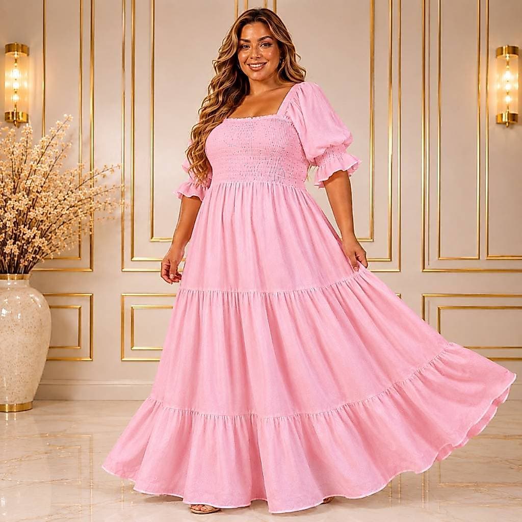 Vestido longo plus size três marias com mangas lastex no corpo e design elegante