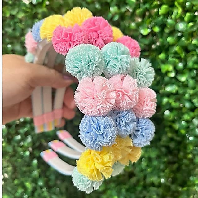 Tiara de Pompom Arquinho de Pompom colorida Tiara para meninas.