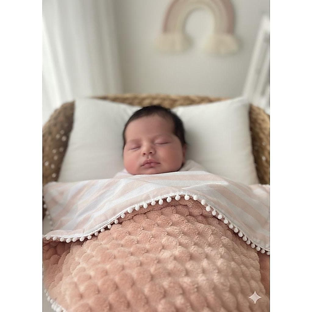Manta Fleece Dupla Face para Bebê – Macia, Quentinha e Confortável