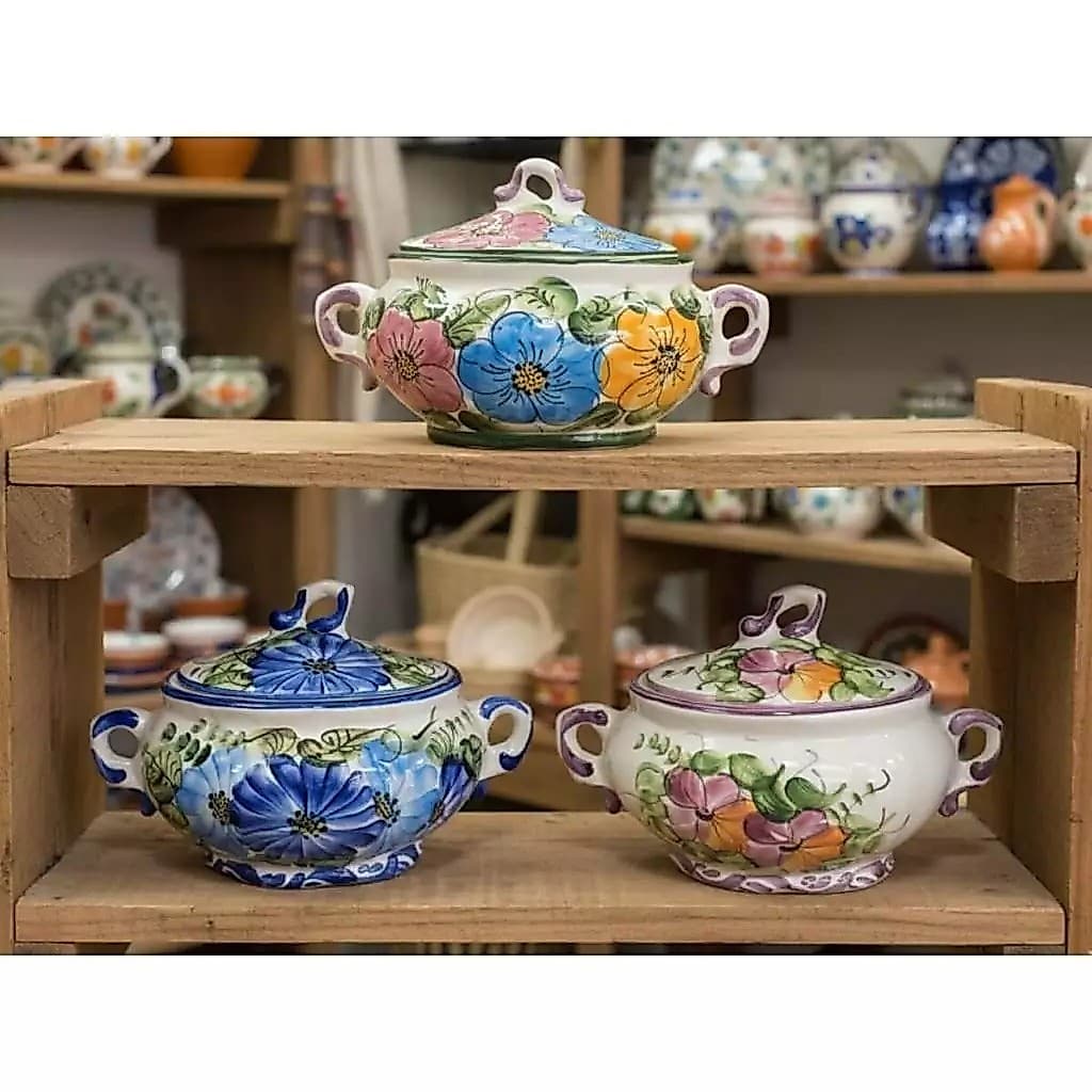 Sopeira colonial em cerâmica artísticas decorada