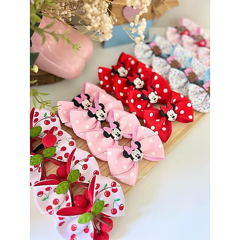 Laço temático na presilha ou Xuxinha. Laço minnie, laço Barbie