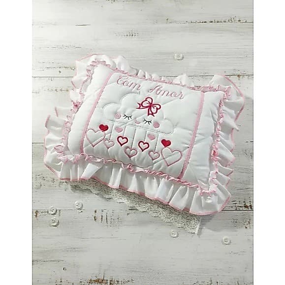 Tavesseiro para bebê menina bordado de organza envio imediata.