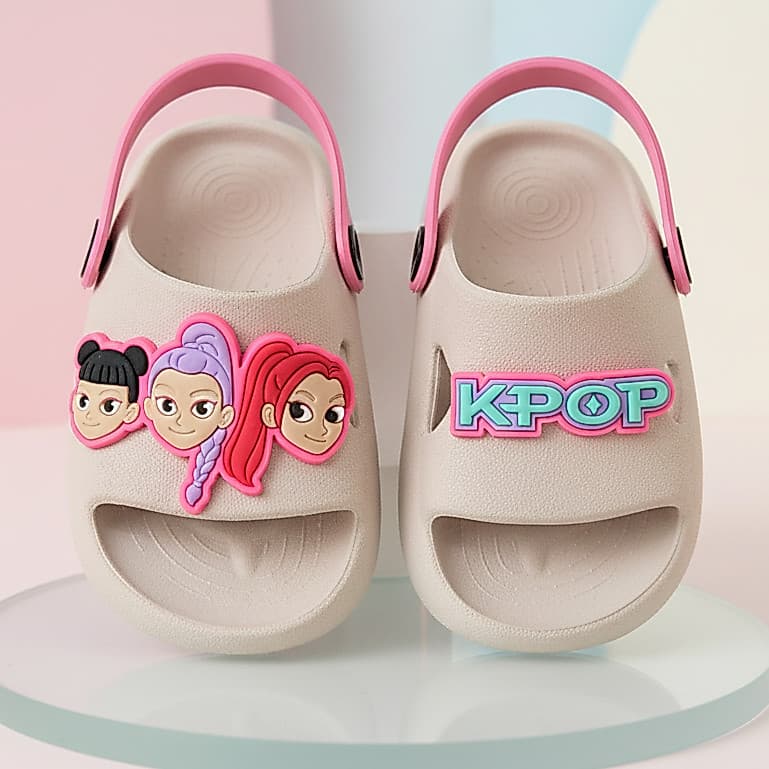 Chinelo Nuvem Slide Menina Infantil Confortável Leve Guerreiras Desenho Gabi