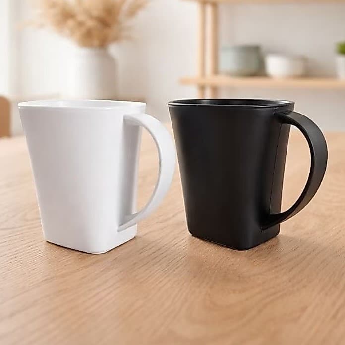Kit 2 Caneca Plástico Reforçada Colorida 450ml Multiuso Prática Reutilizável Anatômica Resistente