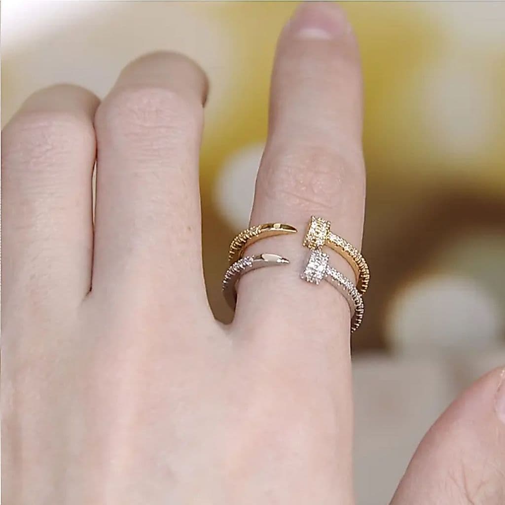 Anel Prego Cravejado Ajustável Folheado Dourado e Prata