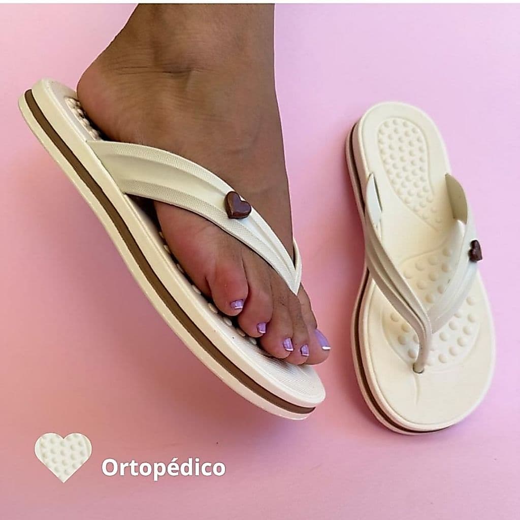 Chinela Feminina Ortopédica Detalhe de Coração Brilho Confortflex Mais Vendida