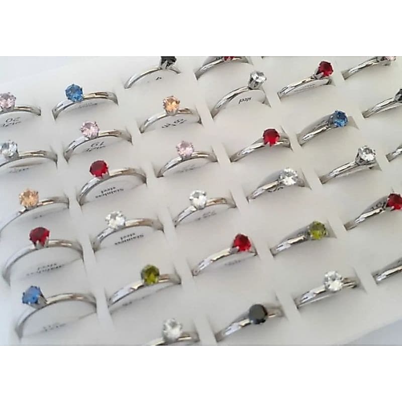 Atacado Caixa Com 36 Anéis Solitários 2mm Pedras Zircônio Coloridas Aço Inoxidável