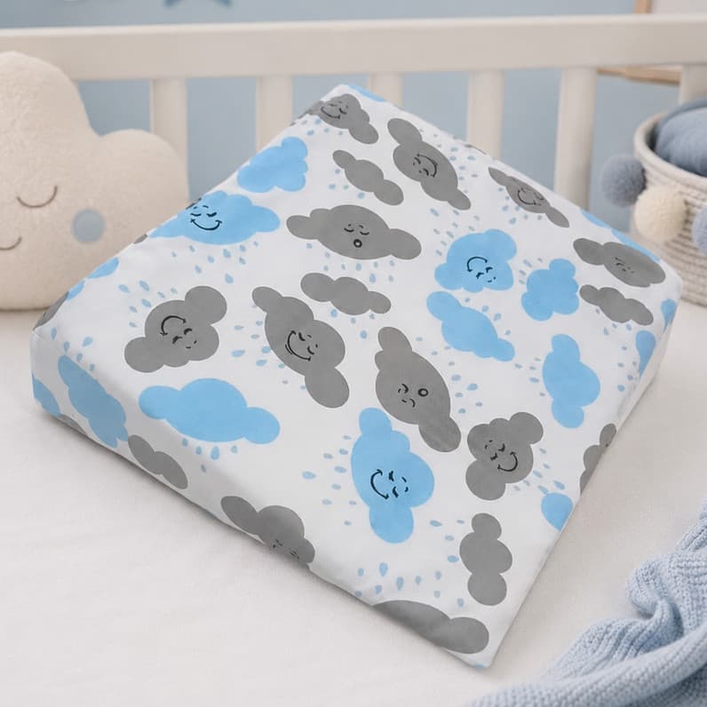 Travesseiro Bebê Anti Refluxo P 31cm Capa Removível Lavável com Ziper Para Berço e Cama Conforto Segurança Sono Higiene