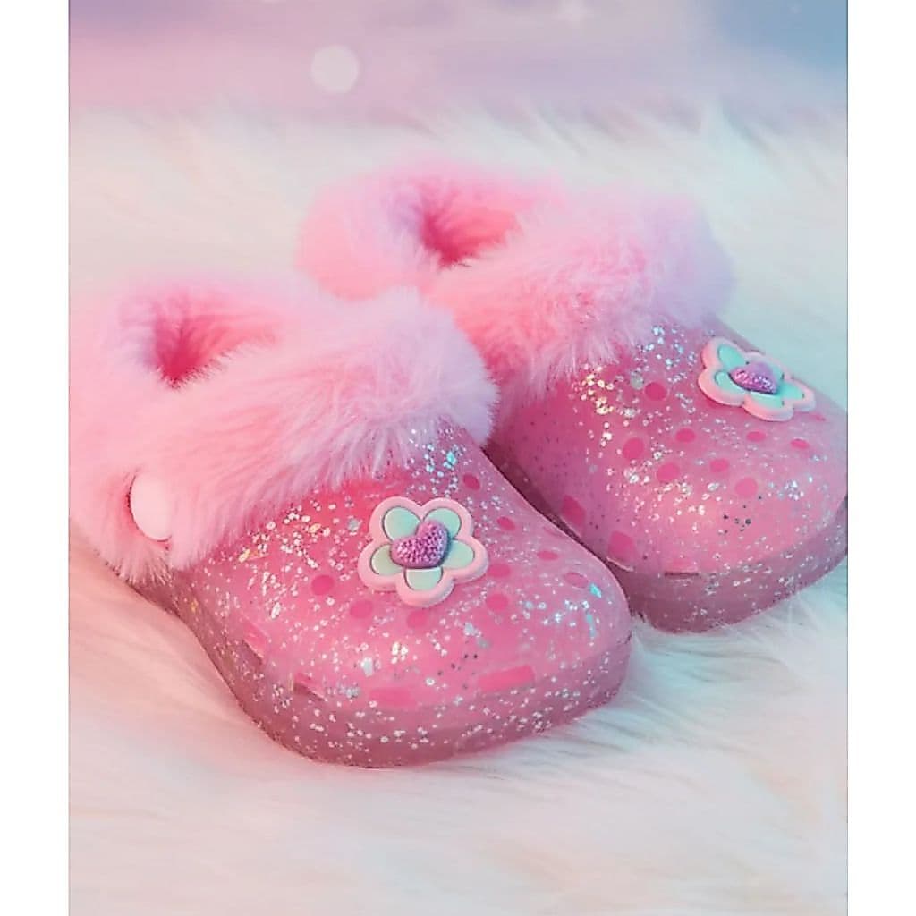 Pantufa infantil menina babuche pelinho peluciada  flor coração juju shoes