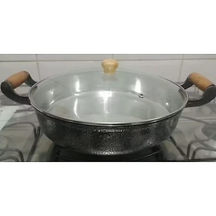 Frigideira Numero 30  T.vidro Alça dupla craqueada.