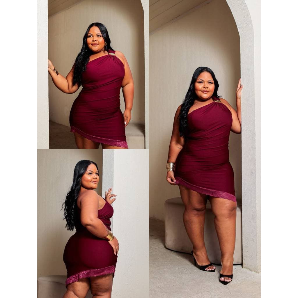 Vestido Renda - MIDSIZE veste do 44 ao 52 podendo vestir mais