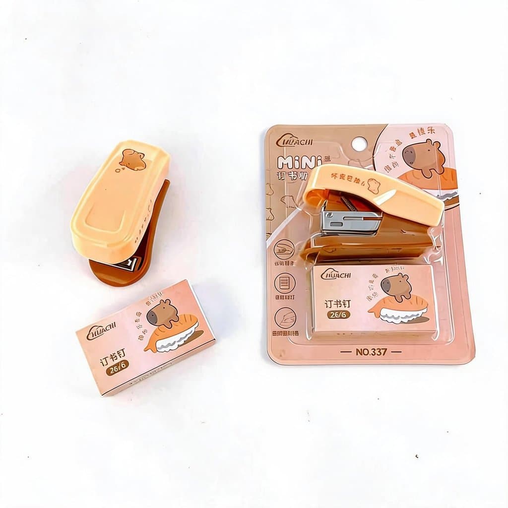 Kit 3/6/12 Grampeador Mini Com Grampos Estampa Capivara Fofa Papelaria Escolar - Presente, Revenda, Sortimento