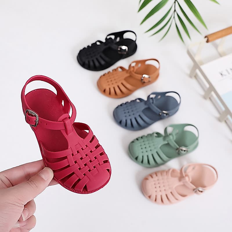 Crianças sandálias primavera verão estilo meninos oco sapatos sola macia Baotou meninas casuais sapatos romanos bebê gel