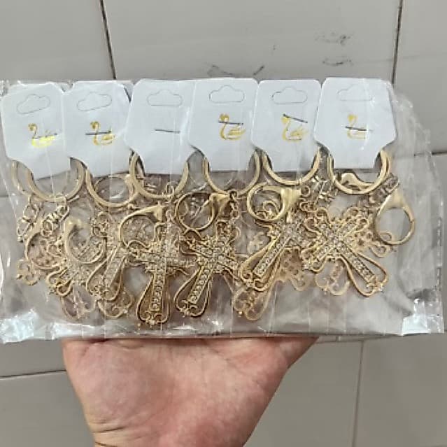 KIT 20/30/40/50 Chaveiros Atacado Revenda Crucifixo Espírito Santo Religioso