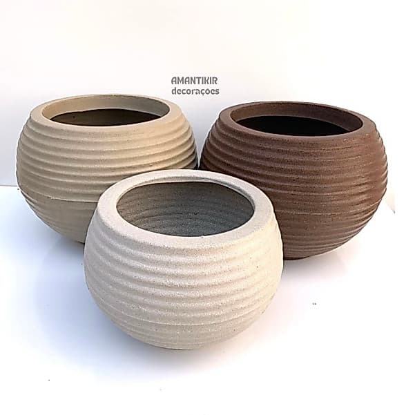 Vaso de Planta Decorativo Reciclável em Polietileno Moderno Ondulado- Ref 84 P