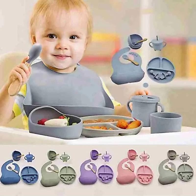 Kit Introdução Alimentar Bebê Silicone Completo Prato Babador Copo Talheres Rosa Verde Azul