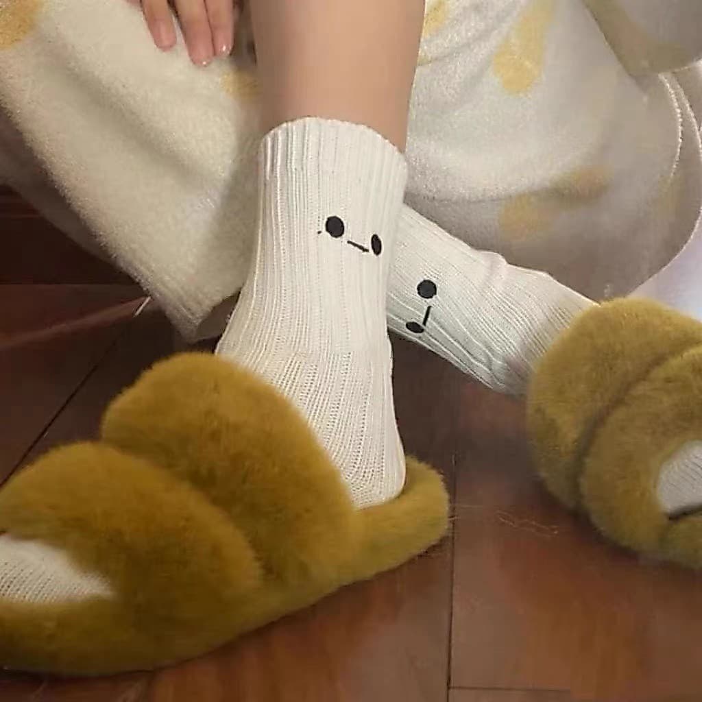 As meias Xiaobai do mesmo estilo são muito fáceis de usar · __ · Meias goodbai femininas estilo japonês linha grossa Smi