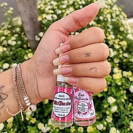 Kit Base Bomba + Óleo Potencializador Hidratante de Unhas e Cutículas Vita Bomba