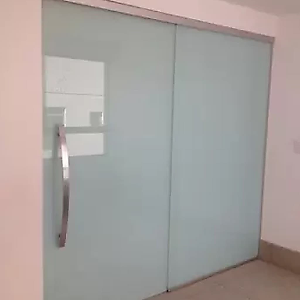 Adesivo Vinil Branco Blecaute Bloqueia Luz Solar Janela Vidro Porta Película Lavável Blackout Fosco