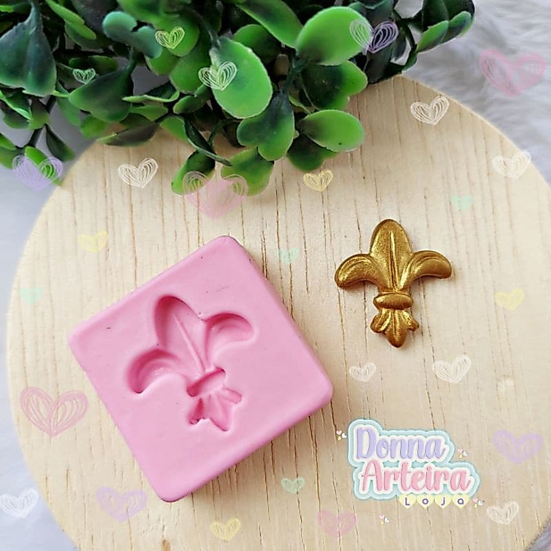 Molde de Silicone Flor de Lis P, M e G - Escolha o Tamanho