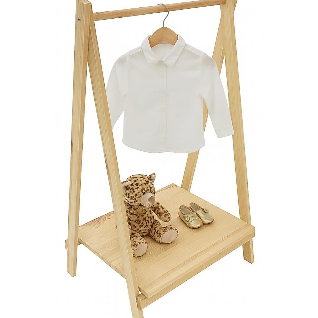 Arara de Madeira Simples com Base – Organização com Estilo e Leveza