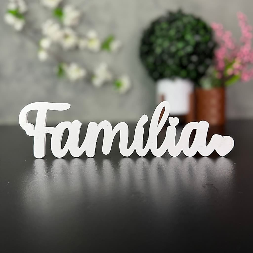 Enfeite decorativo letreiro FAMÍLIA com coração - Decoração para CASA, Estantes, Salas Palavra decorativa