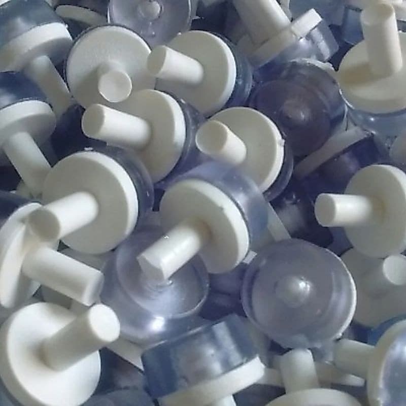 30 CARRAPETAS VEDANTES DE SILICONE PINO DE PLÁSTICO ( SERVE P 3/4 e SERVE P 1/2)