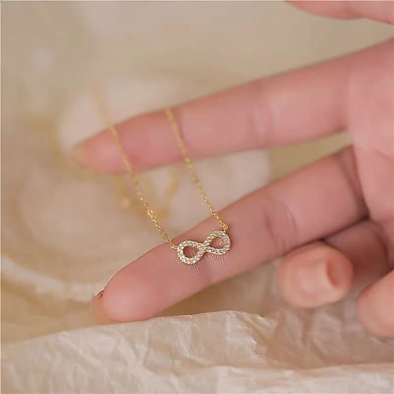 Colar Feminino com Símbolo Do Infinito Pingente de Personalizado em Zircônia Brilhante