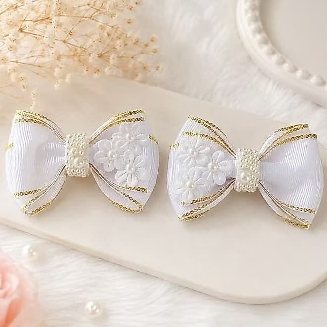 Laço de cabelo infantil Par de laços aplique de pérolas e flores de algodão