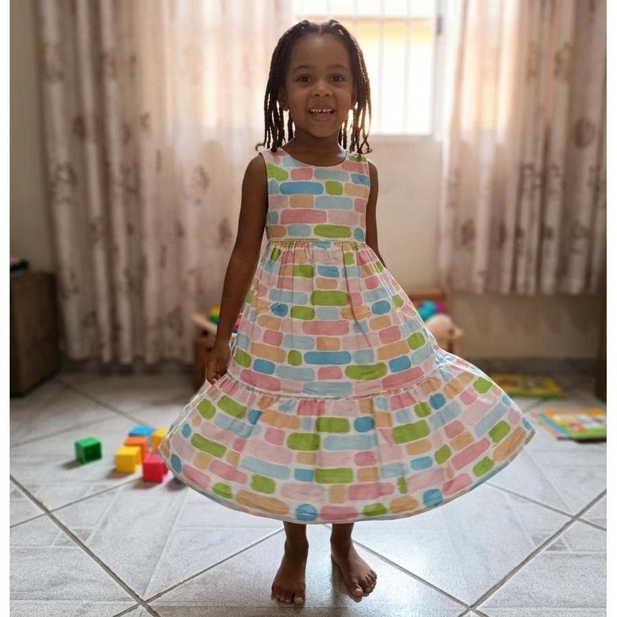 Vestido Infantil Estampado Colorido Leve Alegre e Confortável