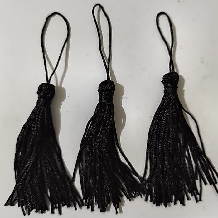 Pompom de Seda Tassel Com Tulipa  Preto Pacote Com 5 unid. - Planeta das artes