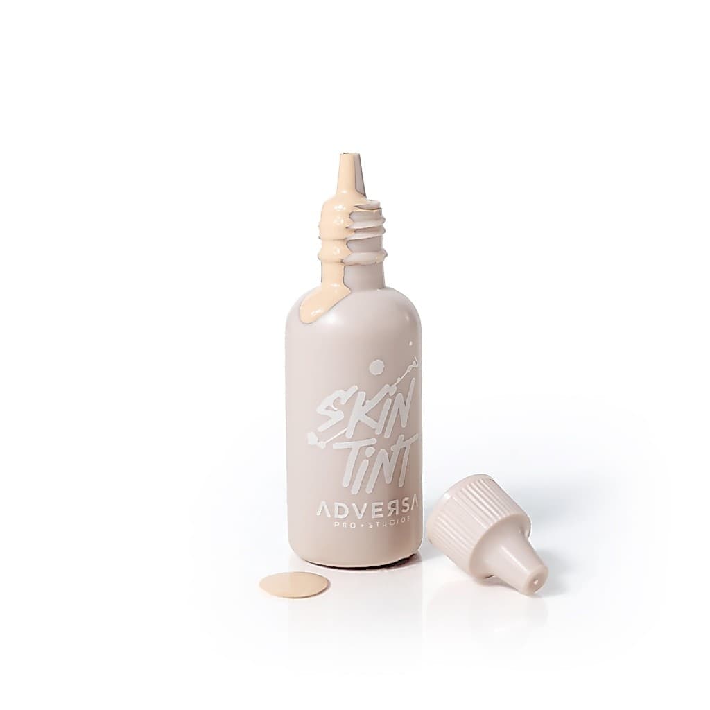 BASE FLUIDA VEGANA ADVERSA SKIN TINT