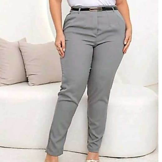 Calça Feminina Alfaiataria Social Cintura alta bolsos funcionais e zíper lateral com cinto