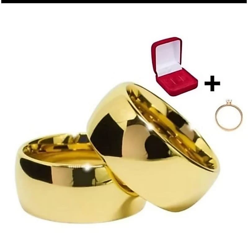 Aliança Tungstênio 8mm com banho de ouro 18k