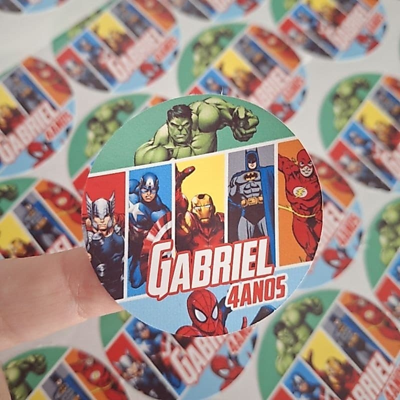 Adesivo Personalizado 5x5 cm | VINGADORES / HERÓIS Fazemos Qualquer Tema  adesivo lembrancinha