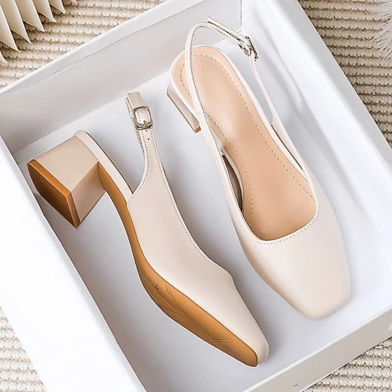 Novas Sandálias Femininas de Salto Médio Grosso, Estilo Francês Baotou, Bico Fino, Sandálias de Verão com Salto Grosso G