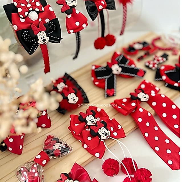 Coleção de Laços Minnie Clássica. Laços e tiaras da Minnie. Coleção exclusiva. Presilha Minnie, Tiara Minnie,