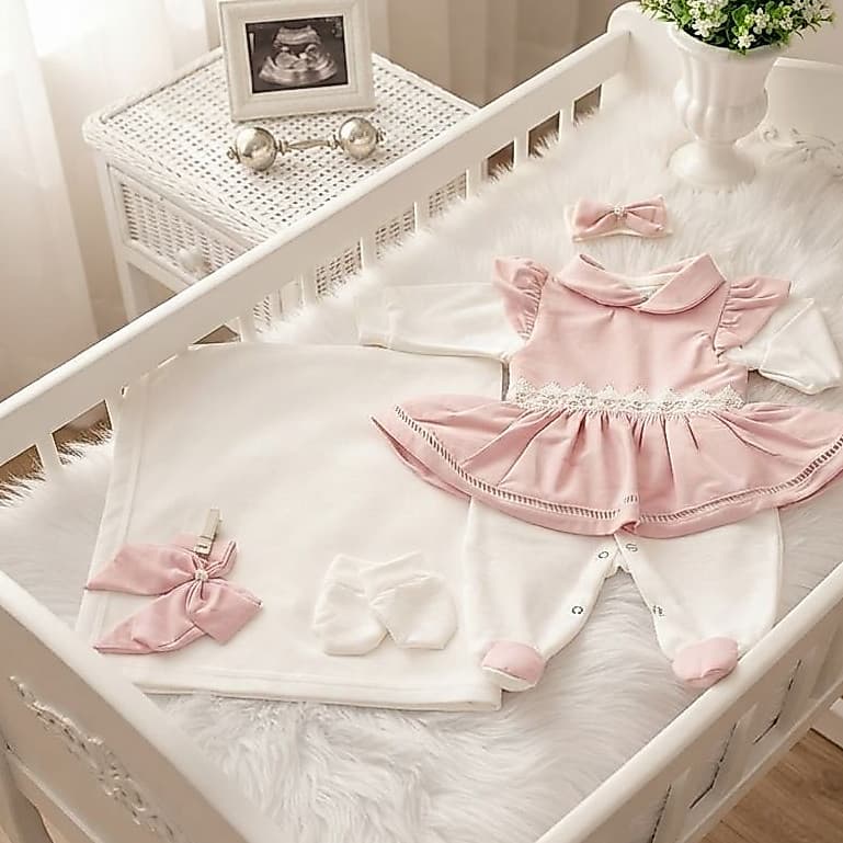 Saída de Maternidade Para Bebê Menina Roupas de Bebê Lavínia 05 peças
