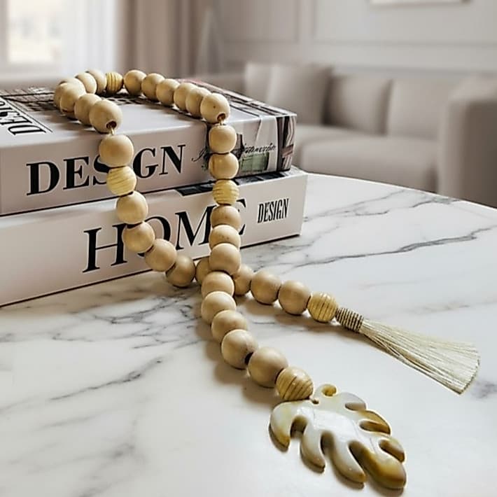Colar de Mesa Decorativo em Madeira Natural com Pingente Costela de Adão e Tassel  Boho Chic 90cm