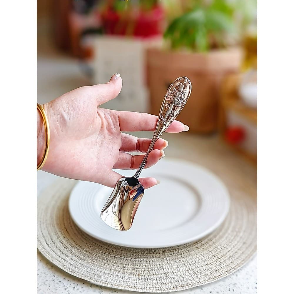 Colher de concha em relevo de borboleta retrô de luxo com luz francesa 18-10 exportação 304 colher de sobremesa de cabeç