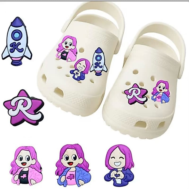 Kit 5 Pins Bottons Charm Emborrachados Para Calçados Babuche Emily Vick Rosa/Roxo