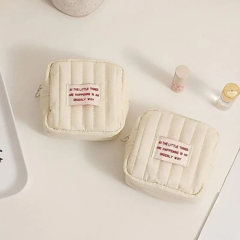 Bolsinha / mini necessaire / porta utilidades "Little things"