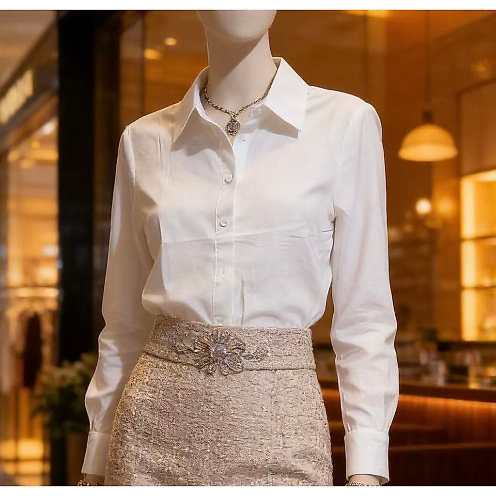 Camisa branca feminina simples e pura, para trabalho e uso diário