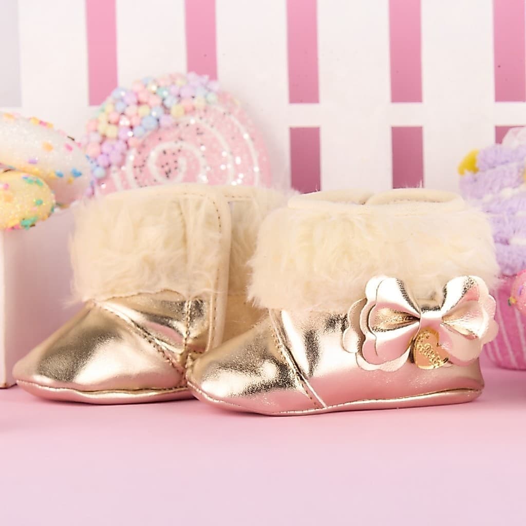 Botinha Infantil Feminina De Pelúcia Para Menina Bebê Várias Cores Original Lançamento Envio Rápido