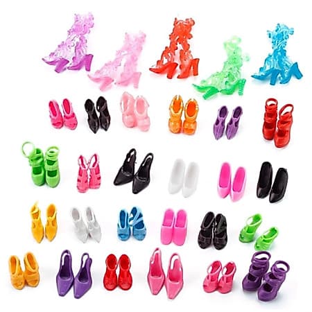 Kit Com 50 Pares de Sapatos, Saltos, Sapatilhas e Botas Para Bonecas - Sortidos