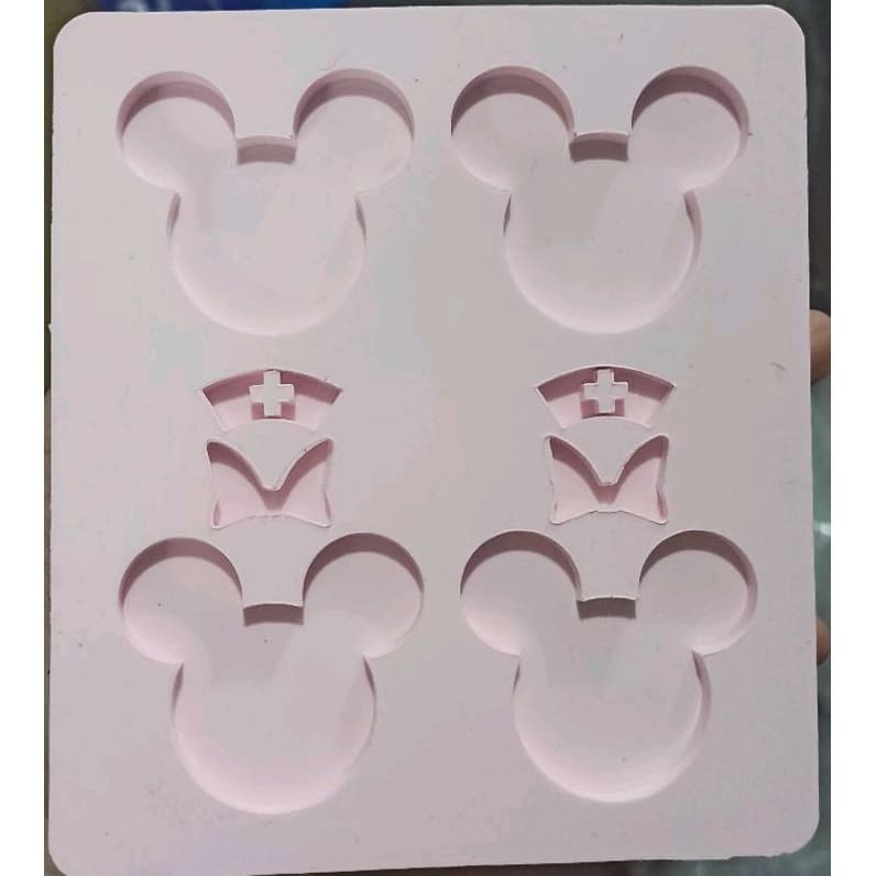 Molde Minnie Para Porta Crachá Retrátil/Chaveiro - Porta Crachá Retrátil/ Branco ou Preto