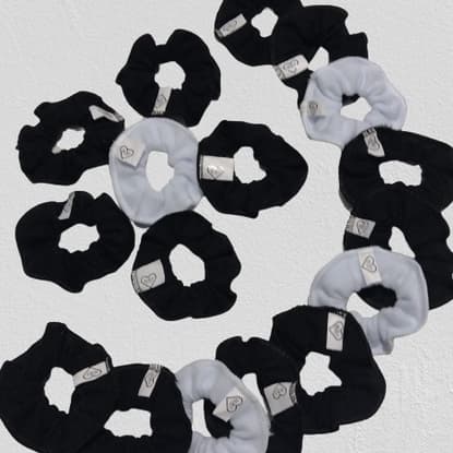 Scrunchies Peluciada ou Xuxinha Suplex normal Rabicó Prendedor De Cabelo anti frizz macio não machuca