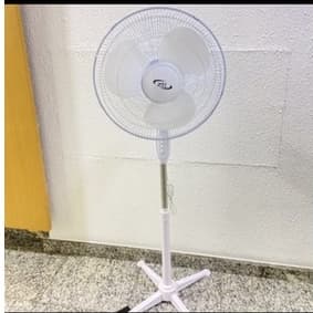 Ventilador Pedestal preto 127w