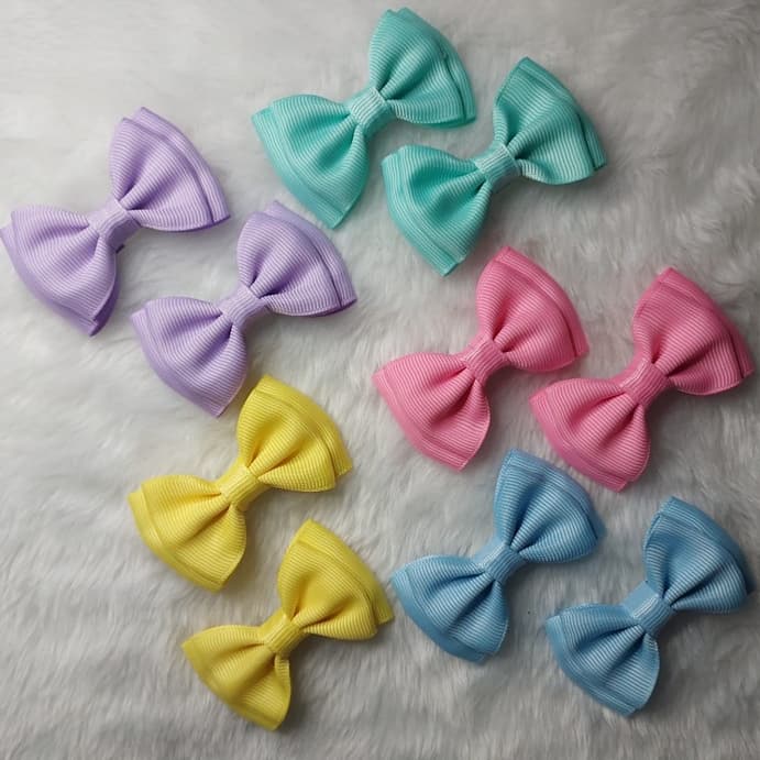 Laço para cabelo infantil / Laço gravatinha menina / Presilha de menina / Hair clips