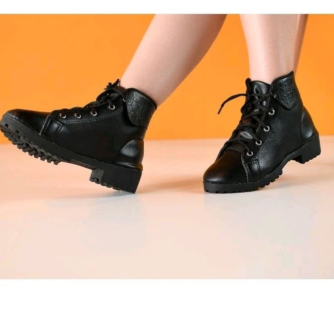 Bota Coturno Inverno Botinha Cano Baixo Leve Tendência Moda Botina Camurça Sintetico Feminina